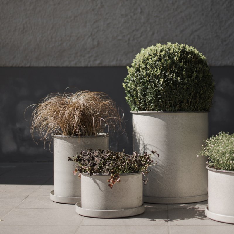 Outdoor Topf mit Teller - flach groß - Greige