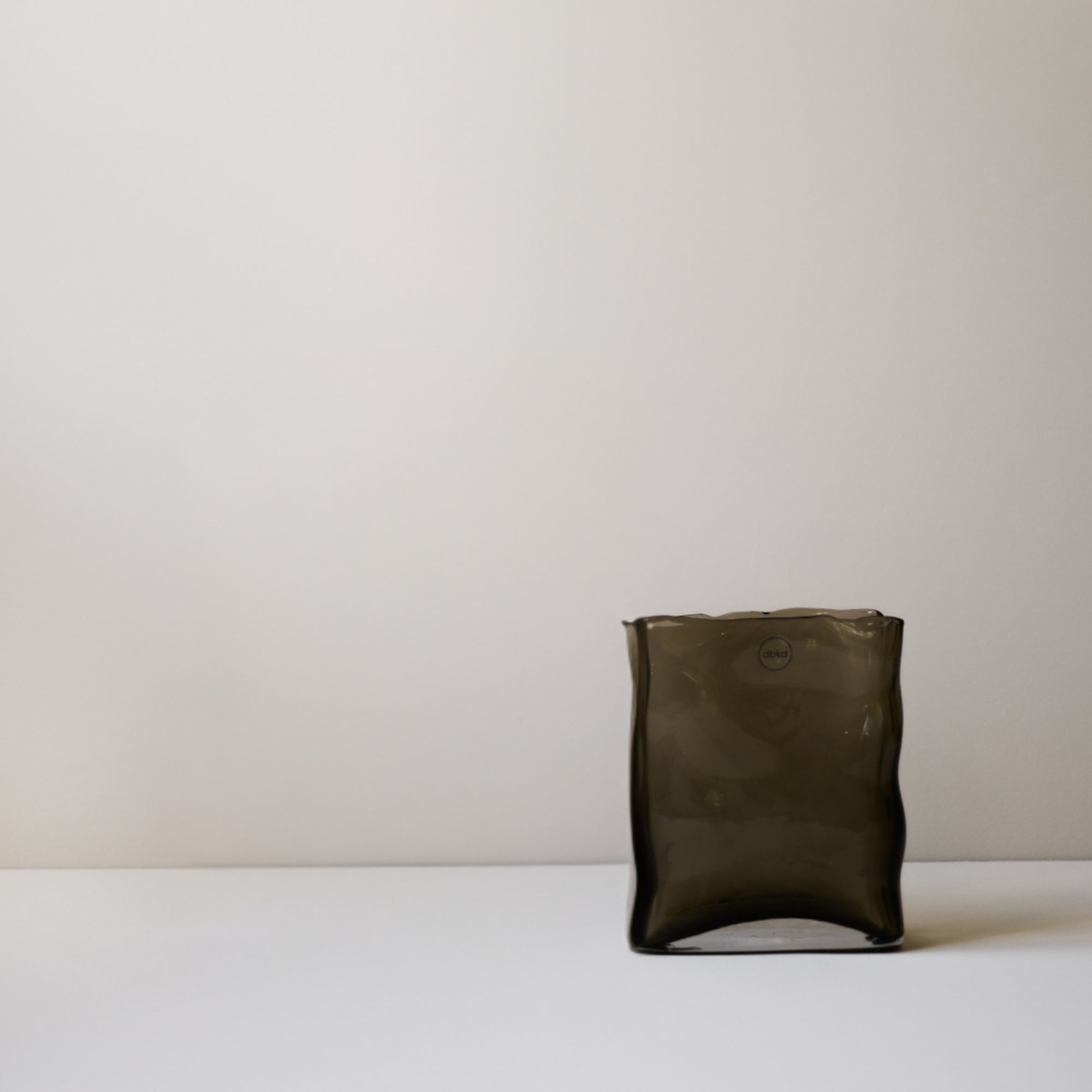 Vase Meadow klein - braunes Glas