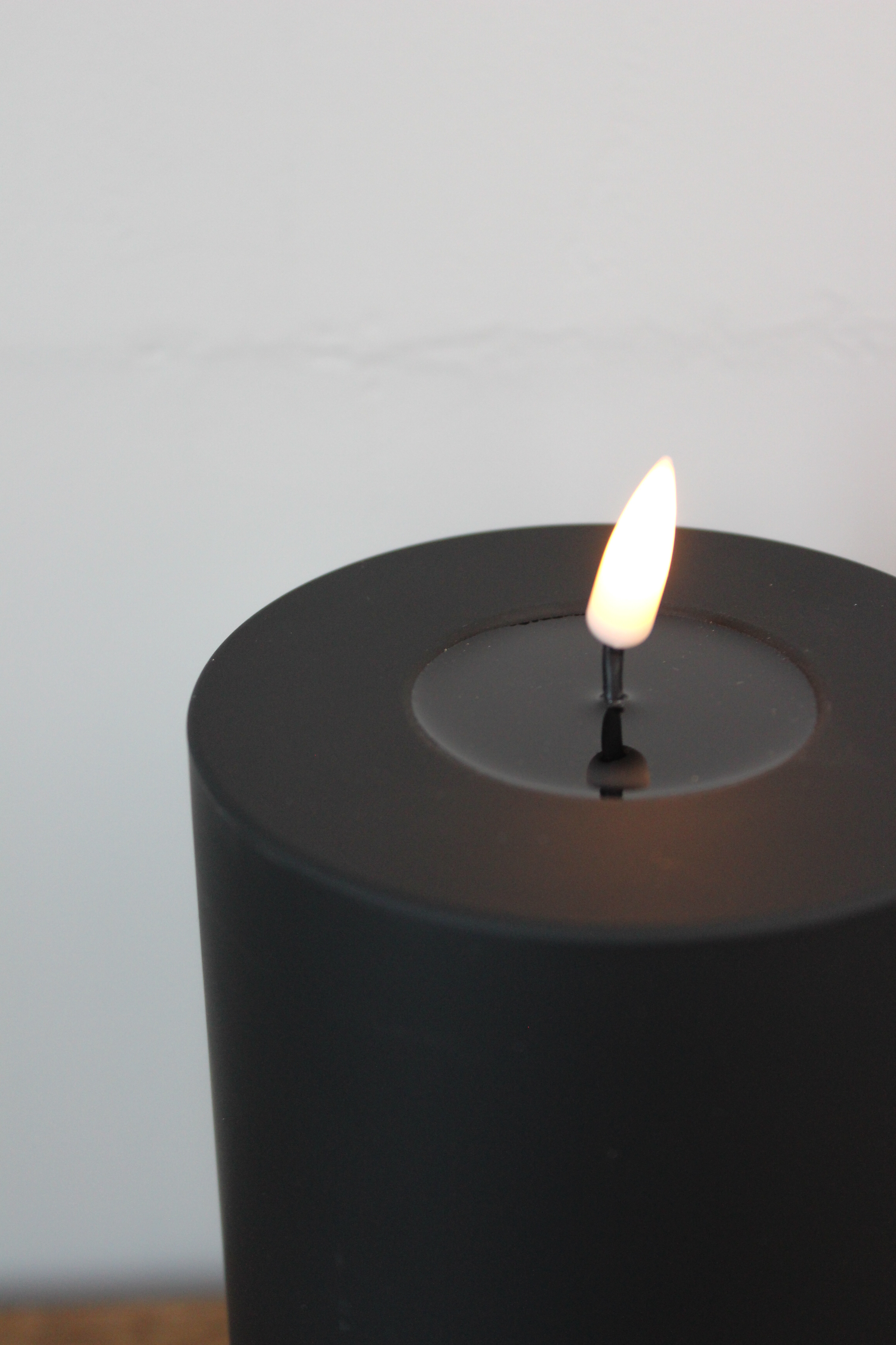 LED Stumpenkerze  10x20 - Schwarz