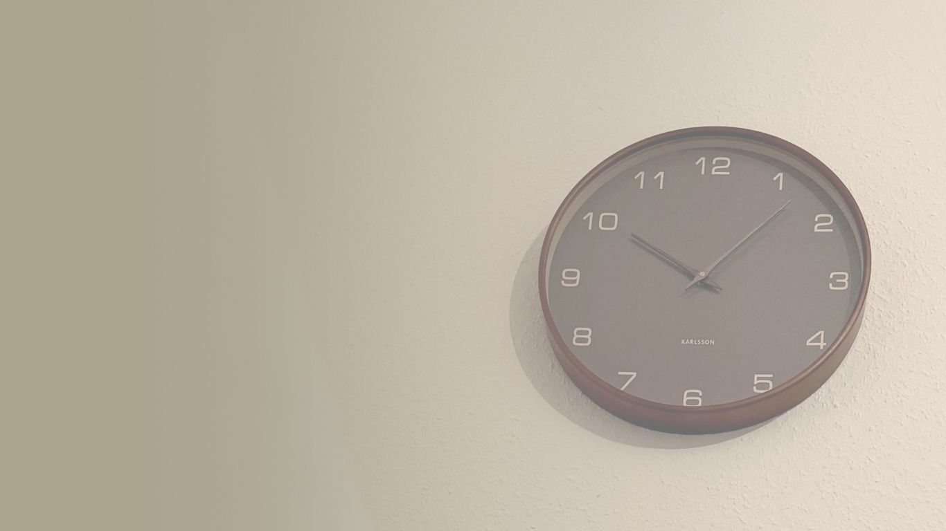 wanduhr-modern-schlicht