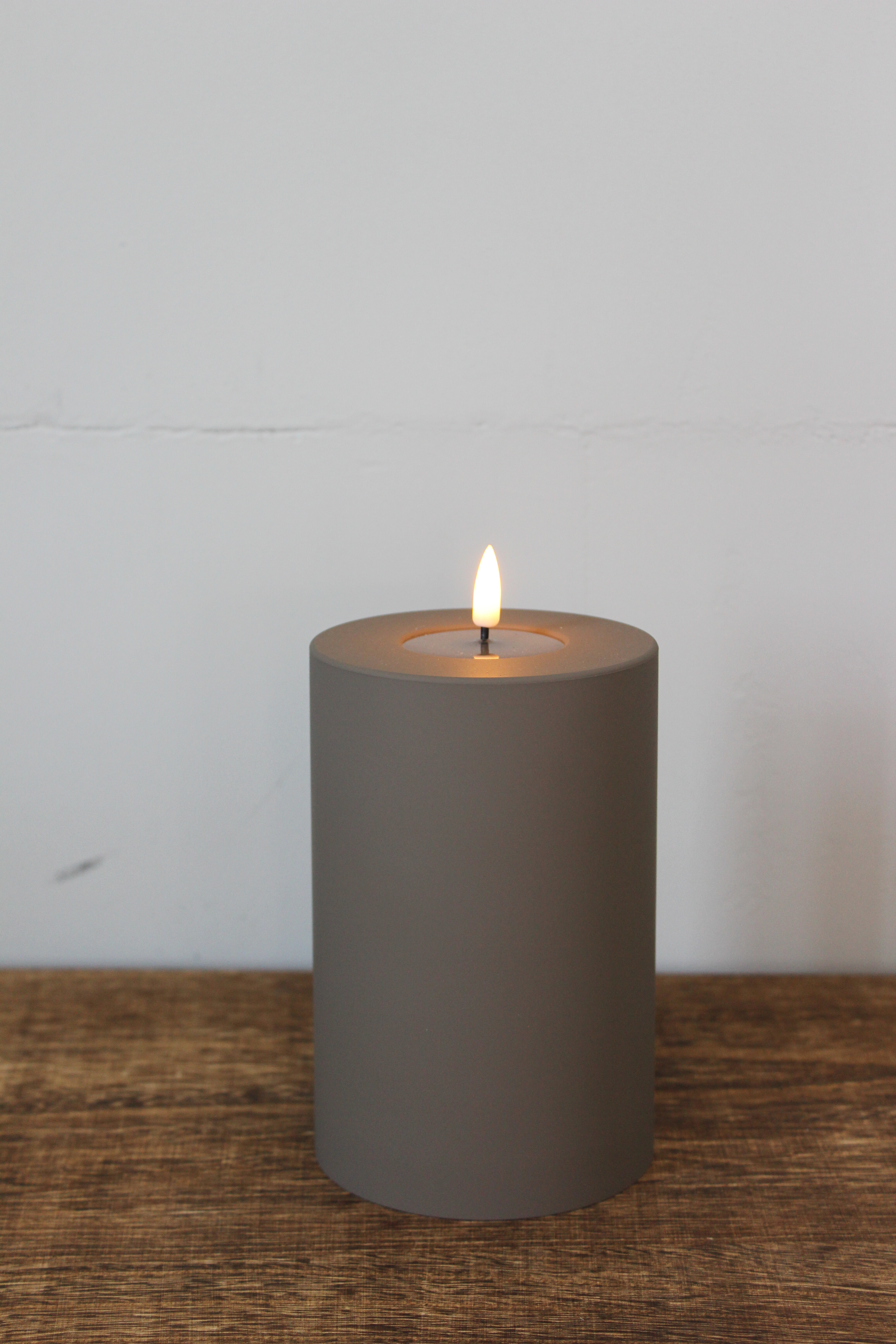 LED Stumpenkerze 15x10 - Taupe