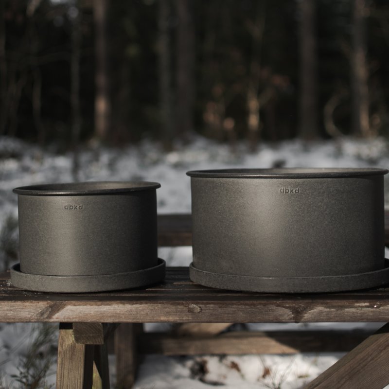Outdoor Topf mit Teller - flach klein - anthrazit