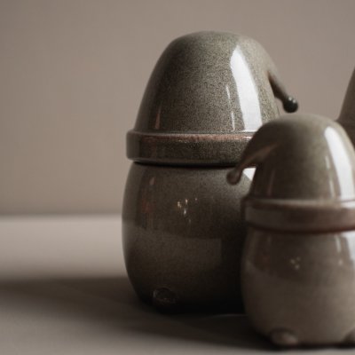 Dose Eating Santa groß - Shiny Beige