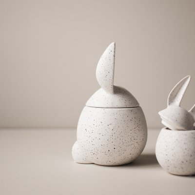 Dose Eating Rabbit groß - weiß dot