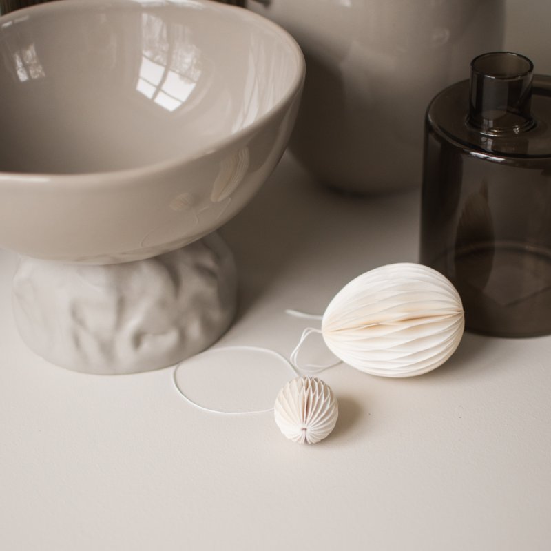 Hanging_Egg_-_weiss_Wohnfuehl-Shop_UG_02.jpg