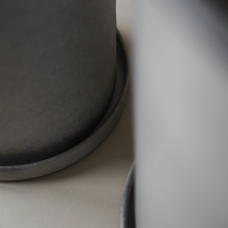 Outdoor Topf mit Teller - hoch klein - Greige