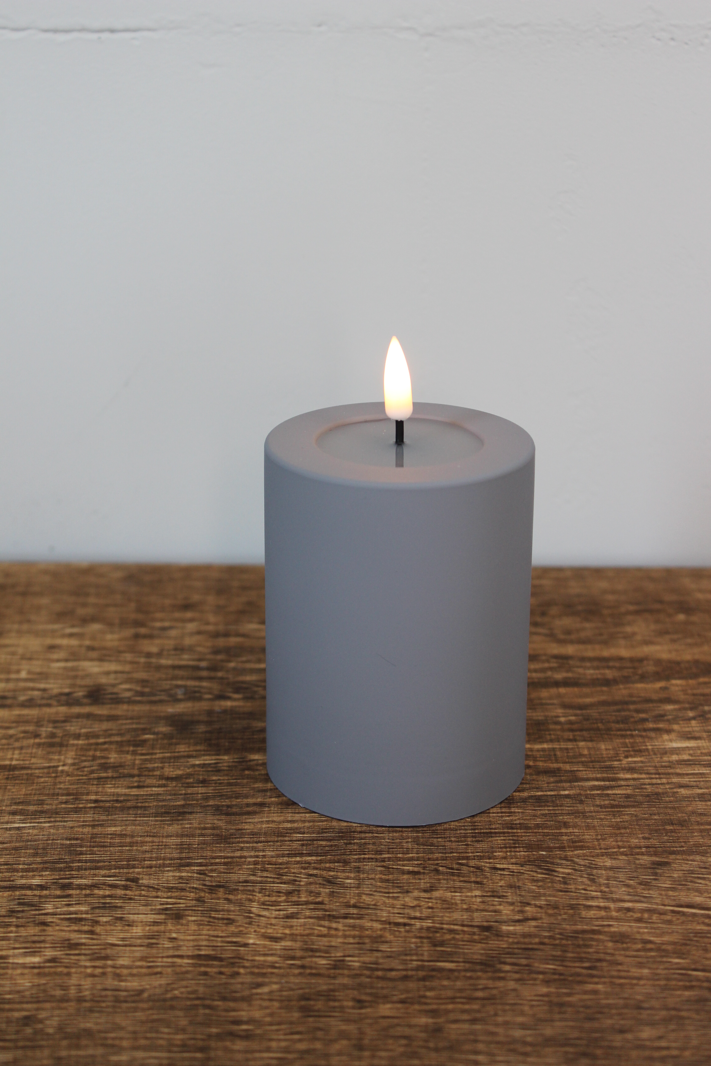 LED Stumpenkerze 7,5x10 - Grau