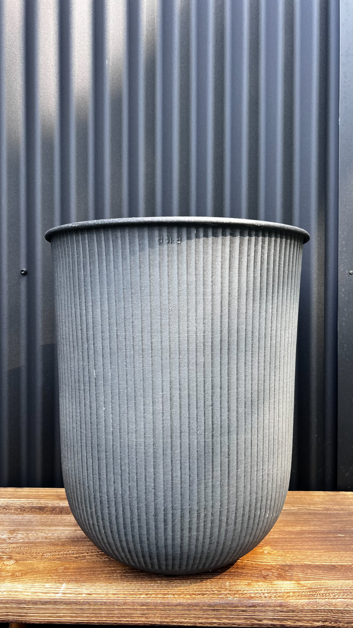 Outdoor Topf geriffelt groß - Anthrazit