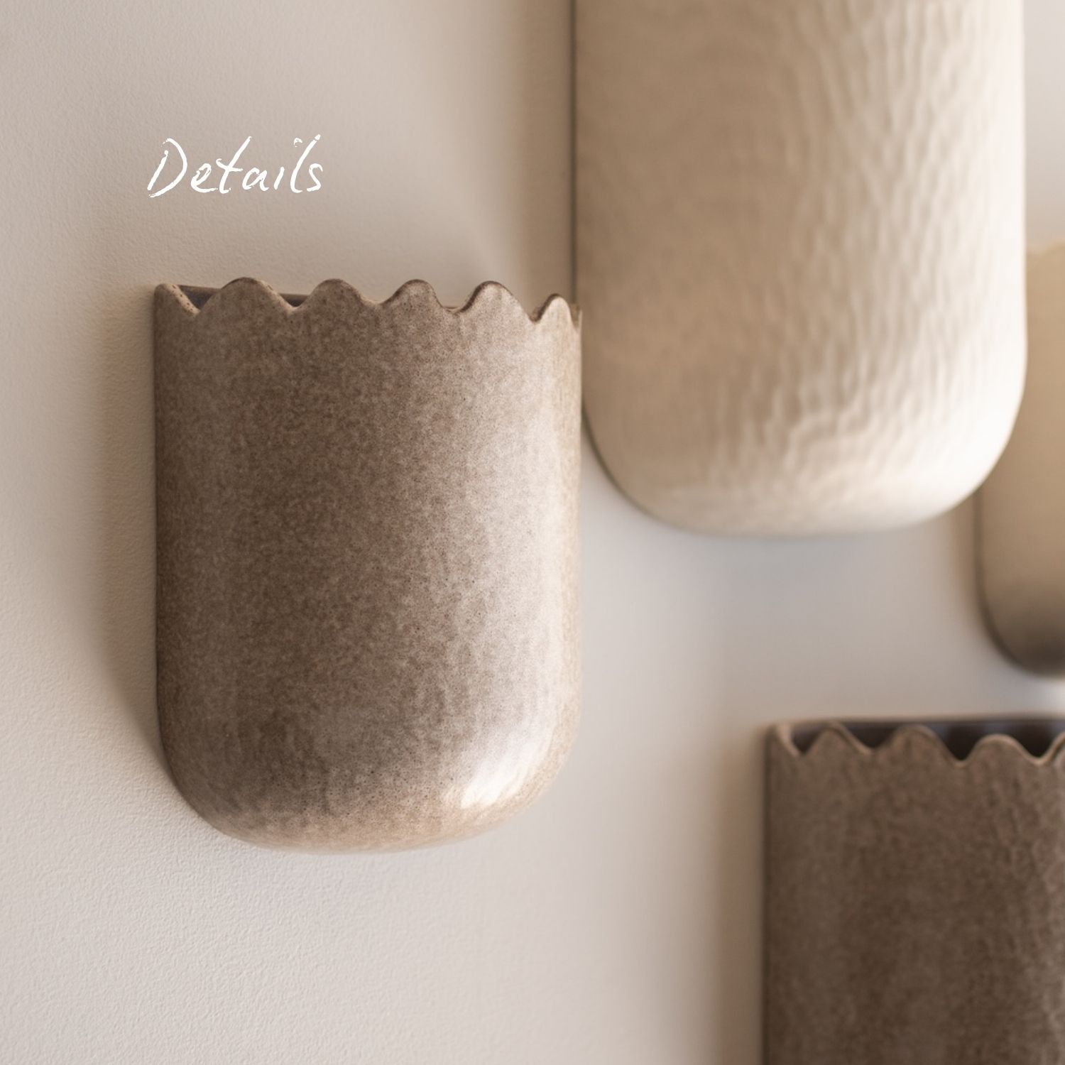 Wandtopf Flowery klein - beige