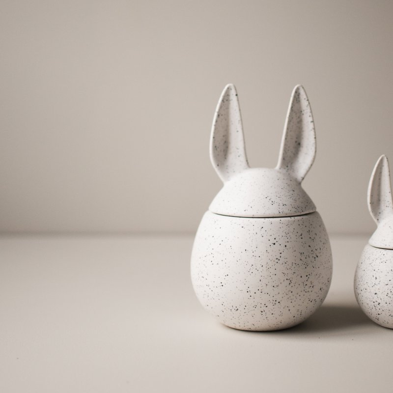 Dose Eating Rabbit groß - weiß dot